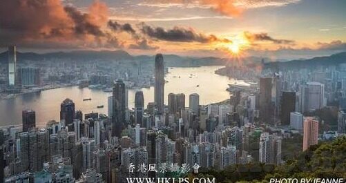 无码中文人妻在线一区二区三区-无码中文人妻的多元视角，一区、二区、三区的和谐共融